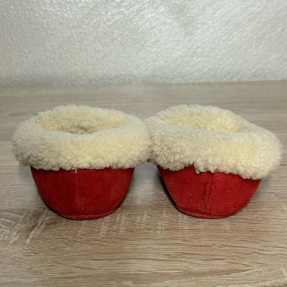 Polo Ralph Lauren Kids Size 9 Red Suede Sheepskin Slippers Moccasin Unisex - Picture 4 of 11